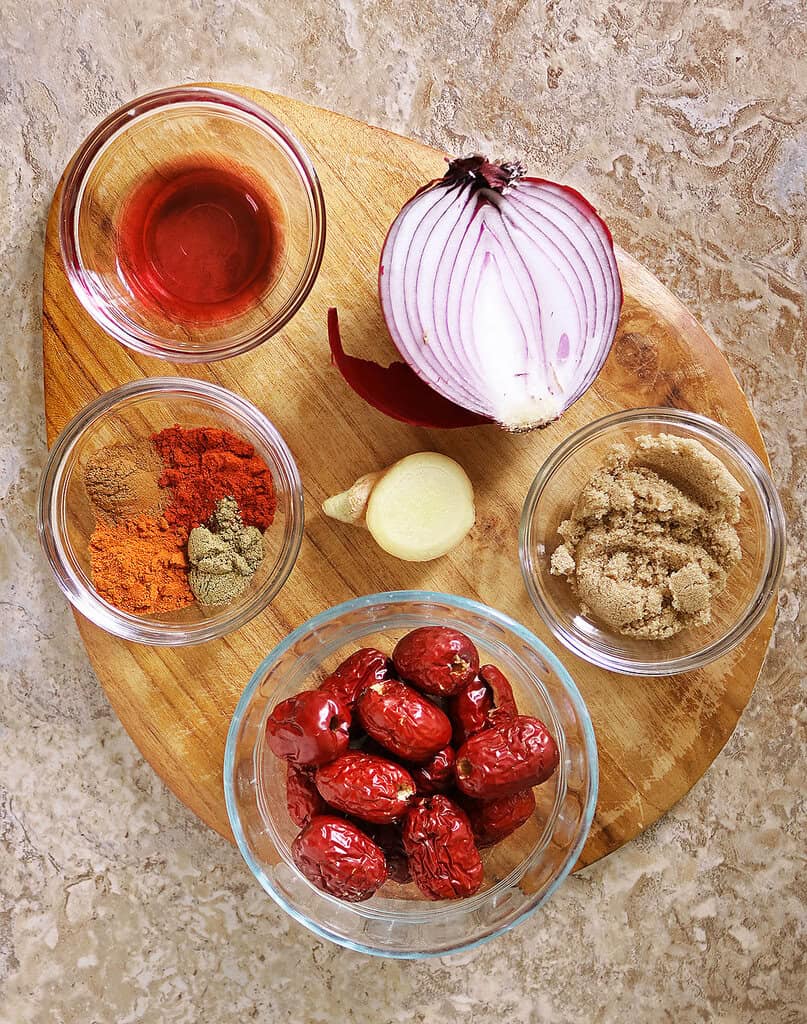 11 ingredients needed to make this chutney with jujube