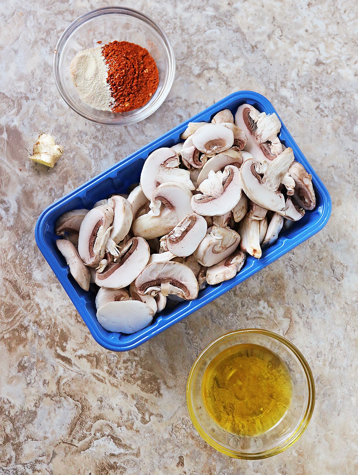 5 ingredients needed to make this spicy mushroom recipe