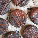 Easy no-bake black sesame cookies recipe with dates and chocolate