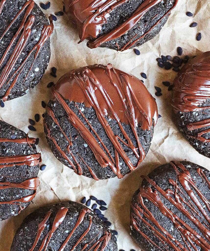 Easy no-bake black sesame cookies recipe