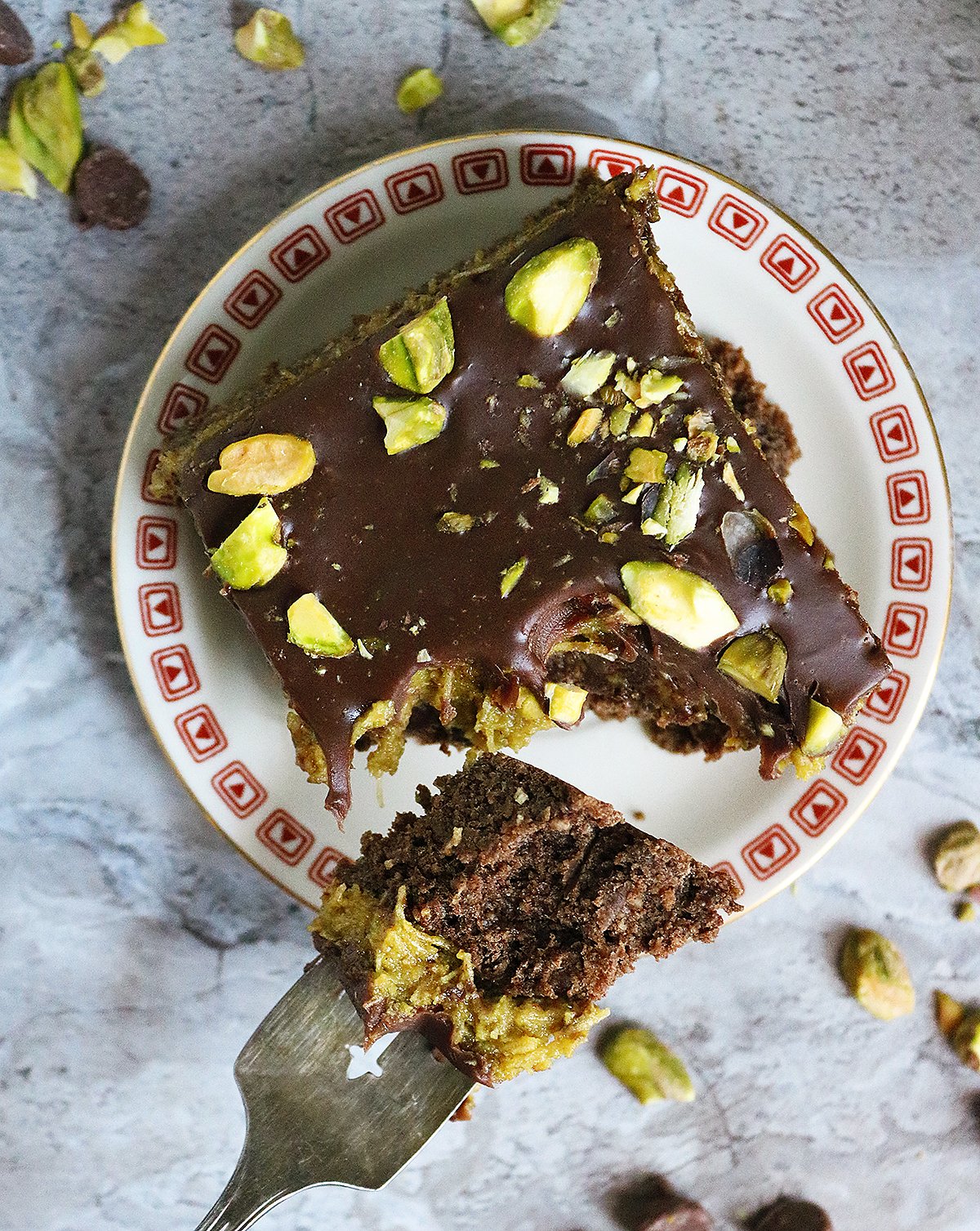 Dubai chocolate blended baked oats