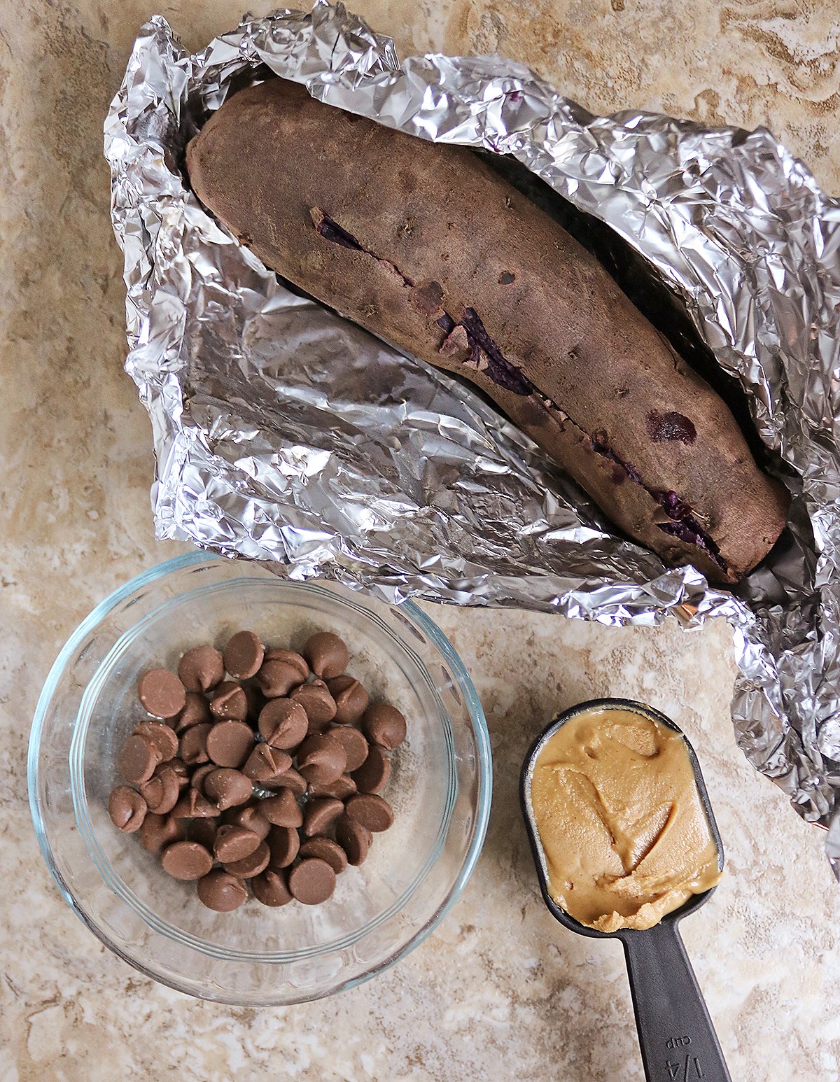 3 ingredients needed to make these easy delicious truffles