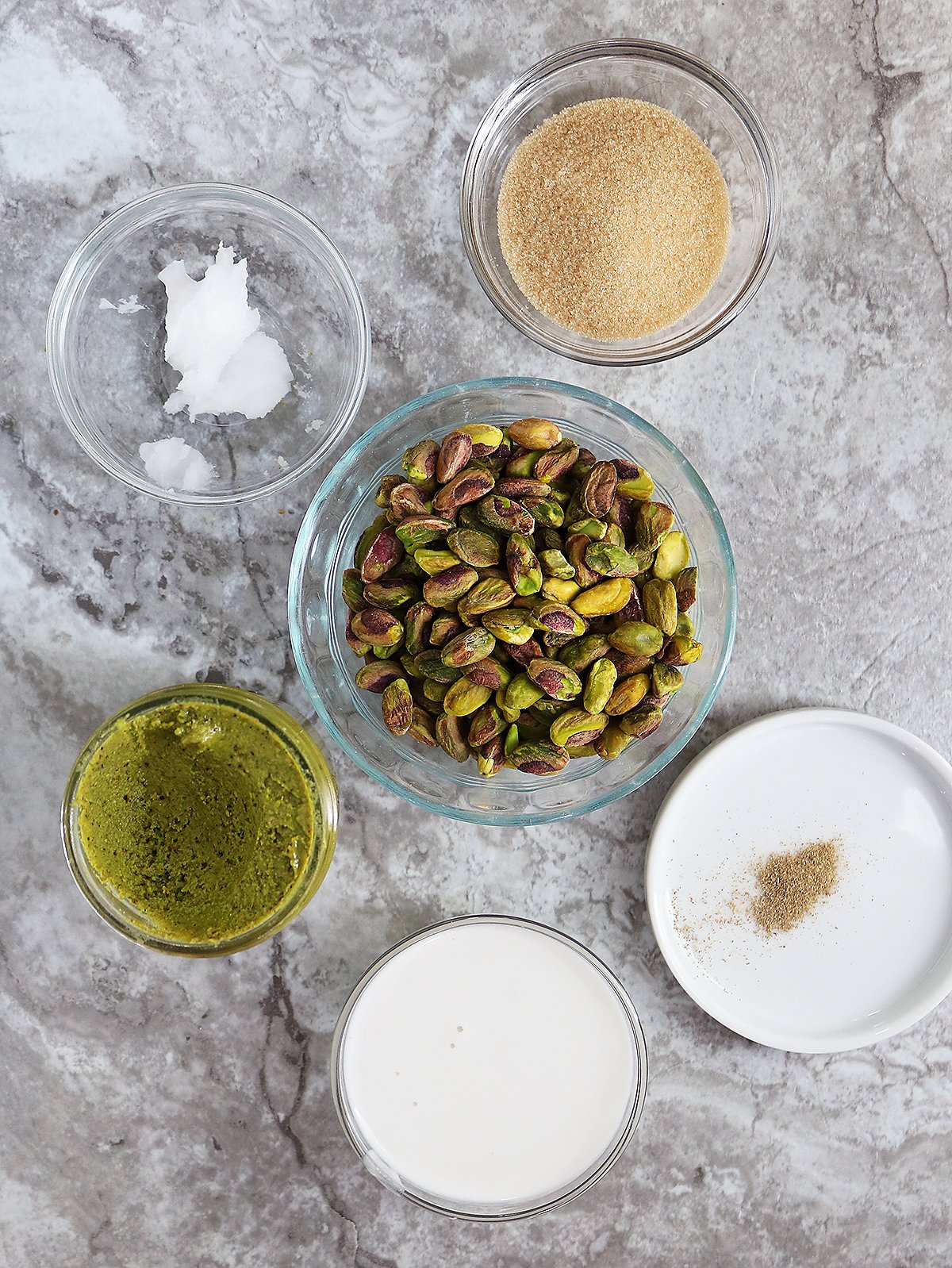 ingredients to make this vegan and keto pistachio cheesecake