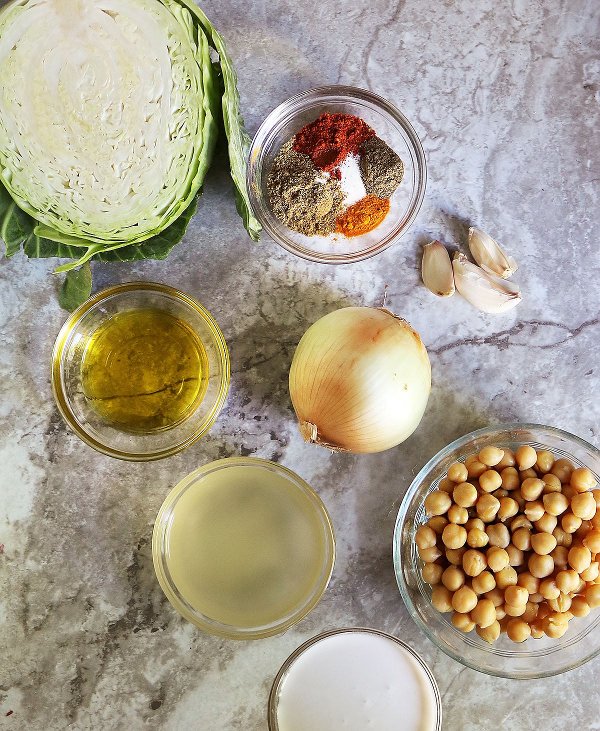 ingredients for the chickpeas and cabbage skillet