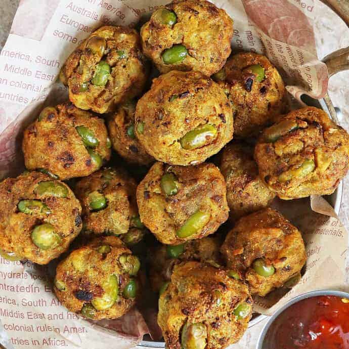 Easy Air Fryer Edamame Bites