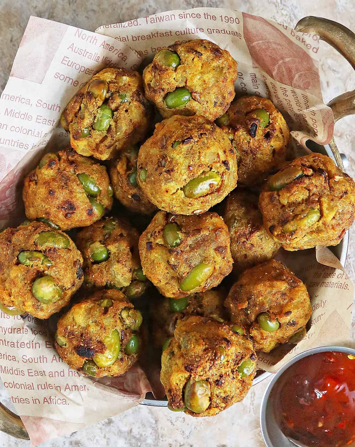 Air fryer Edamame Bites in a bowl.