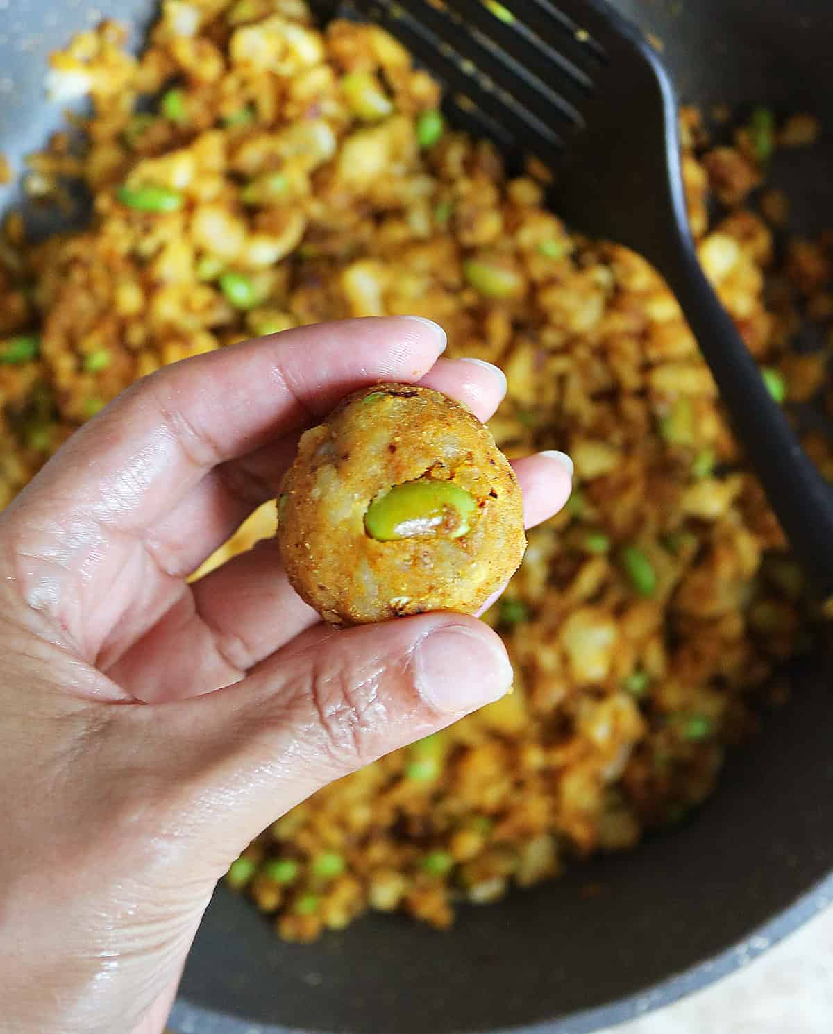Forming edamame bites