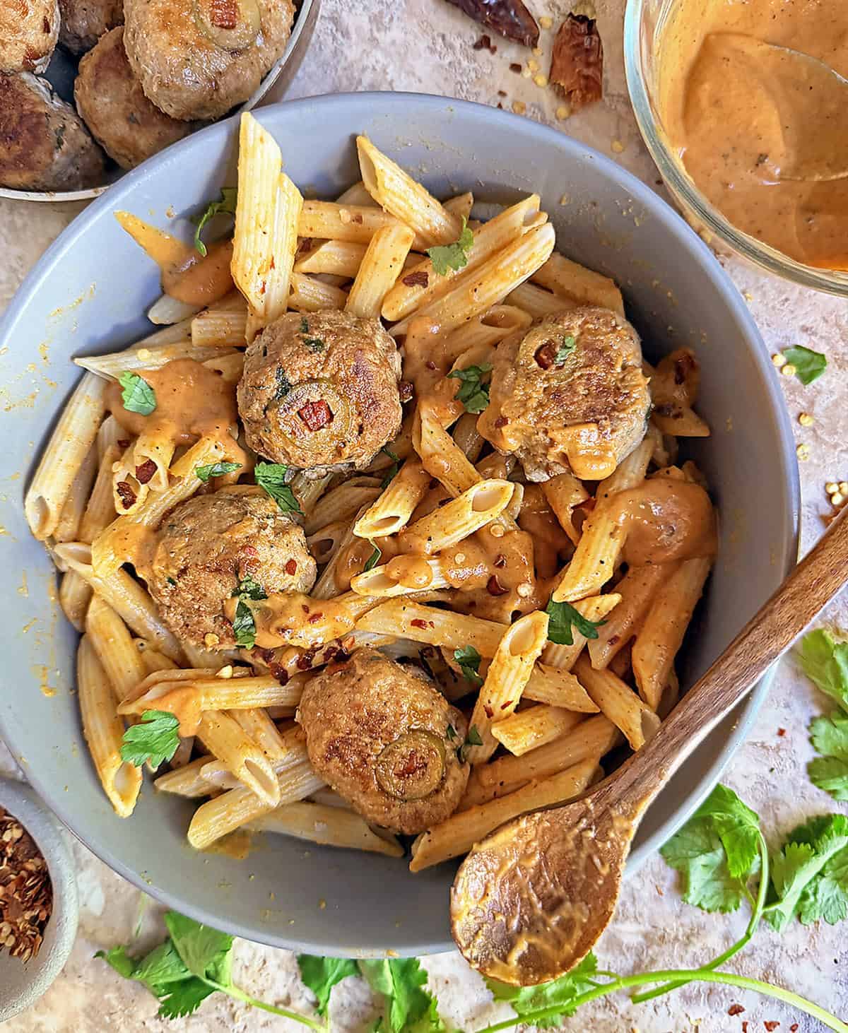 easy pumpkin turkeyballs with pasta and harissa pumkin sauce